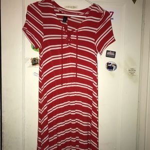 3/$15💸Red and white striped dress